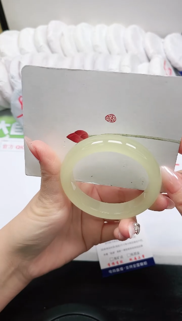 【闪购商品】石英质玉手镯未镶嵌346-56