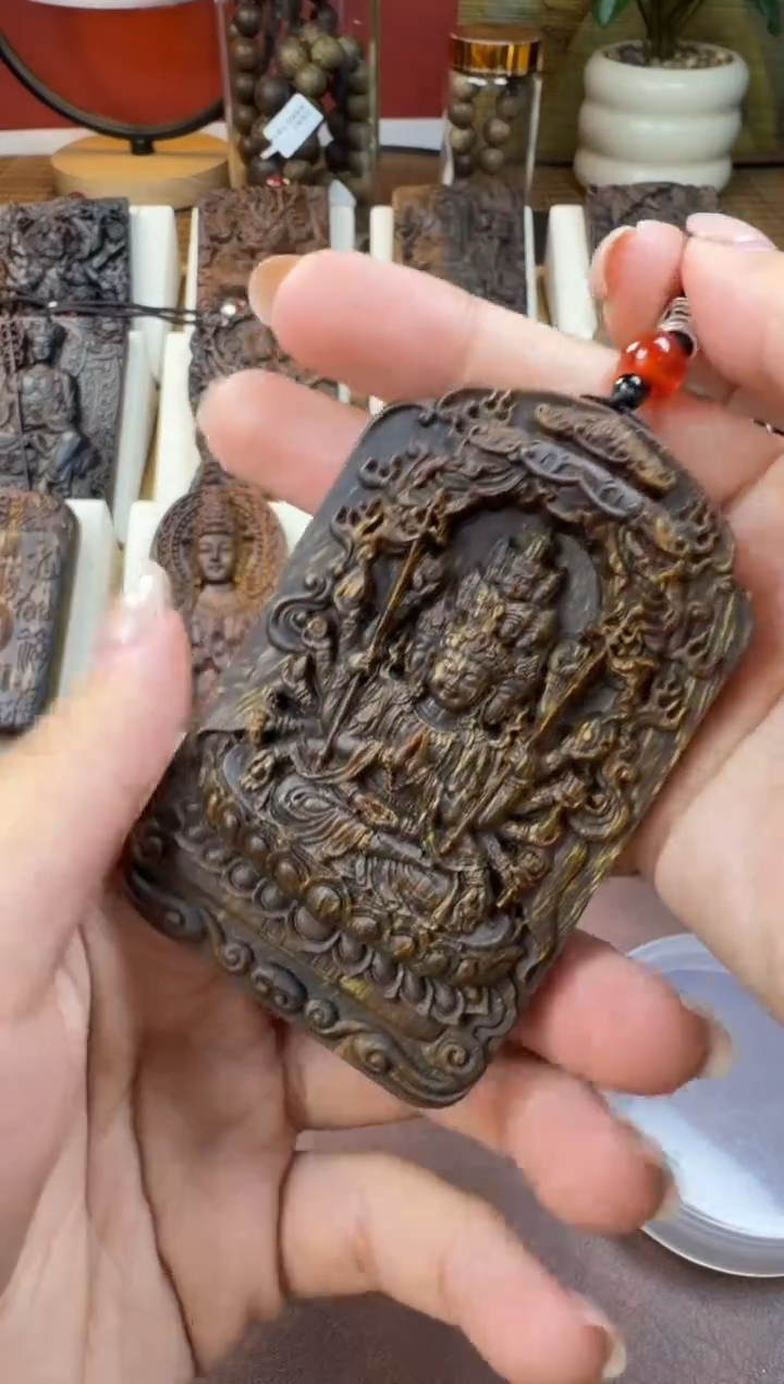 木木雕款芽庄 十二生肖 守护千手观音 8cm送养香瓶