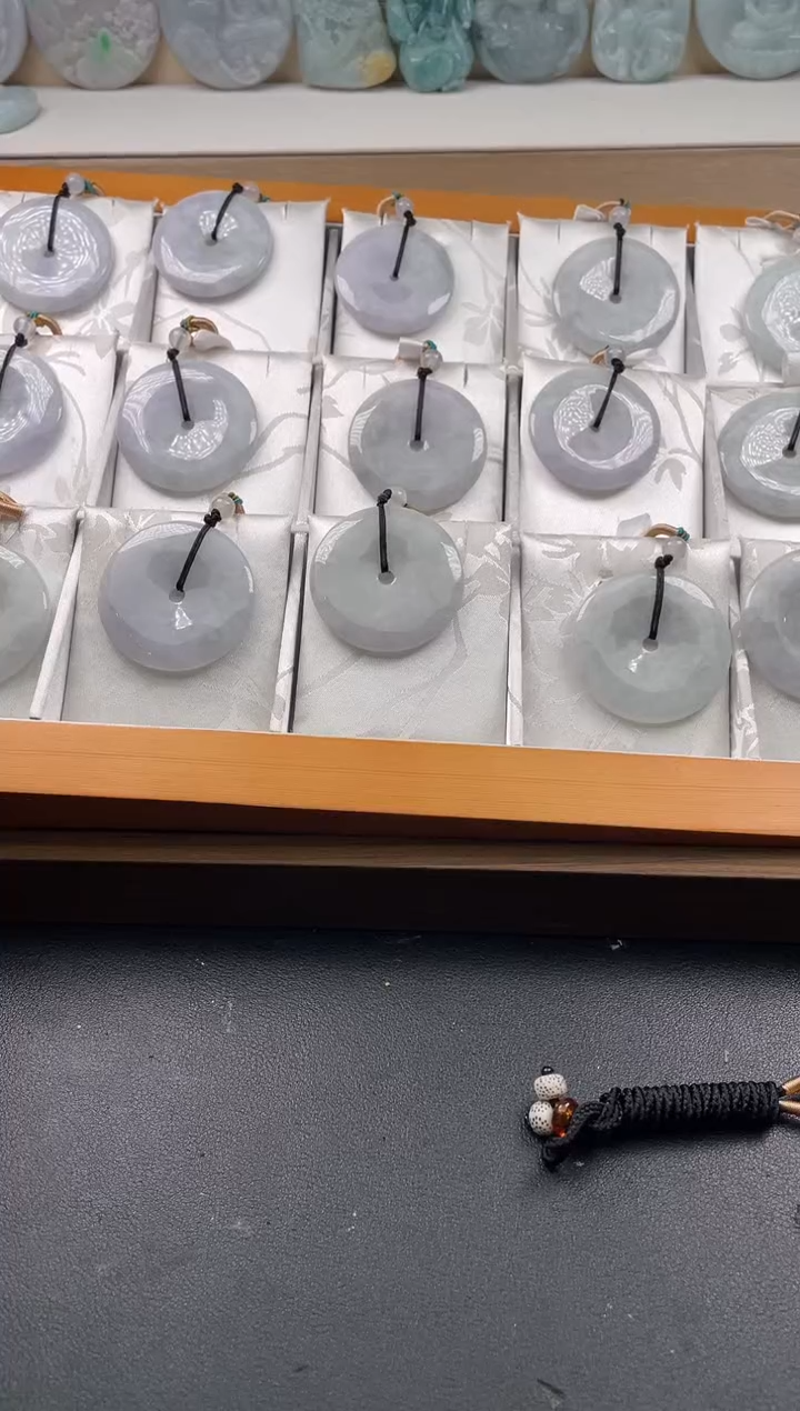 颈饰未镶嵌翡翠25/18/835多样 扣子