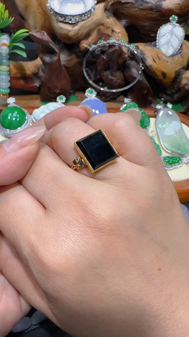 【闪购商品】翡翠戒指18K金镶嵌戒指