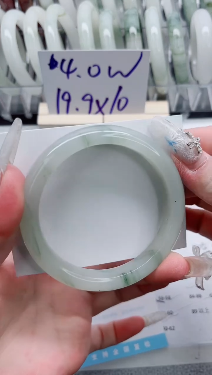 【闪购商品】石英质玉手镯未镶嵌A145-61.5