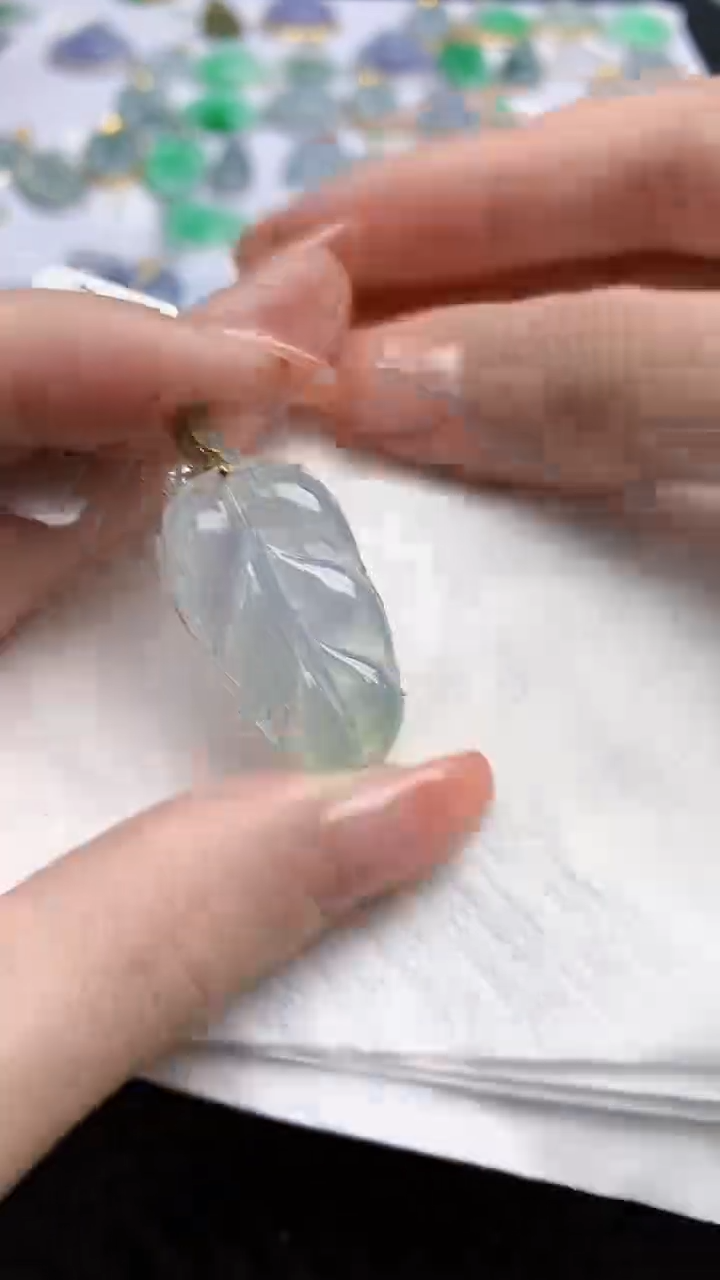 【闪购商品】翡翠颈饰18K金镶嵌天然翡翠A货