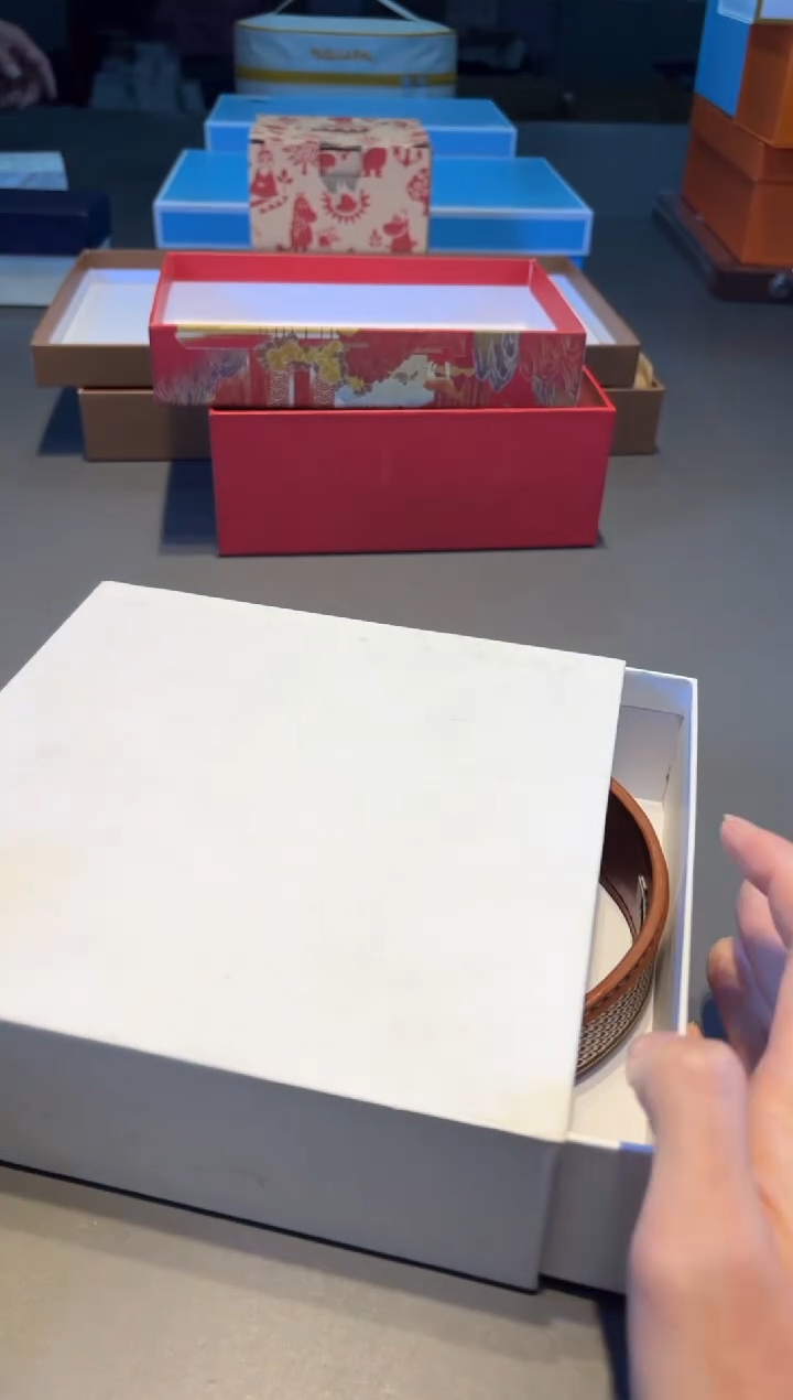 M宗 小新全球仓小新全球仓小新全球仓