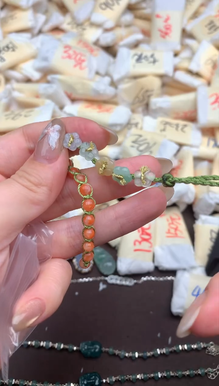 【闪购商品】翡翠挂件未镶嵌    一