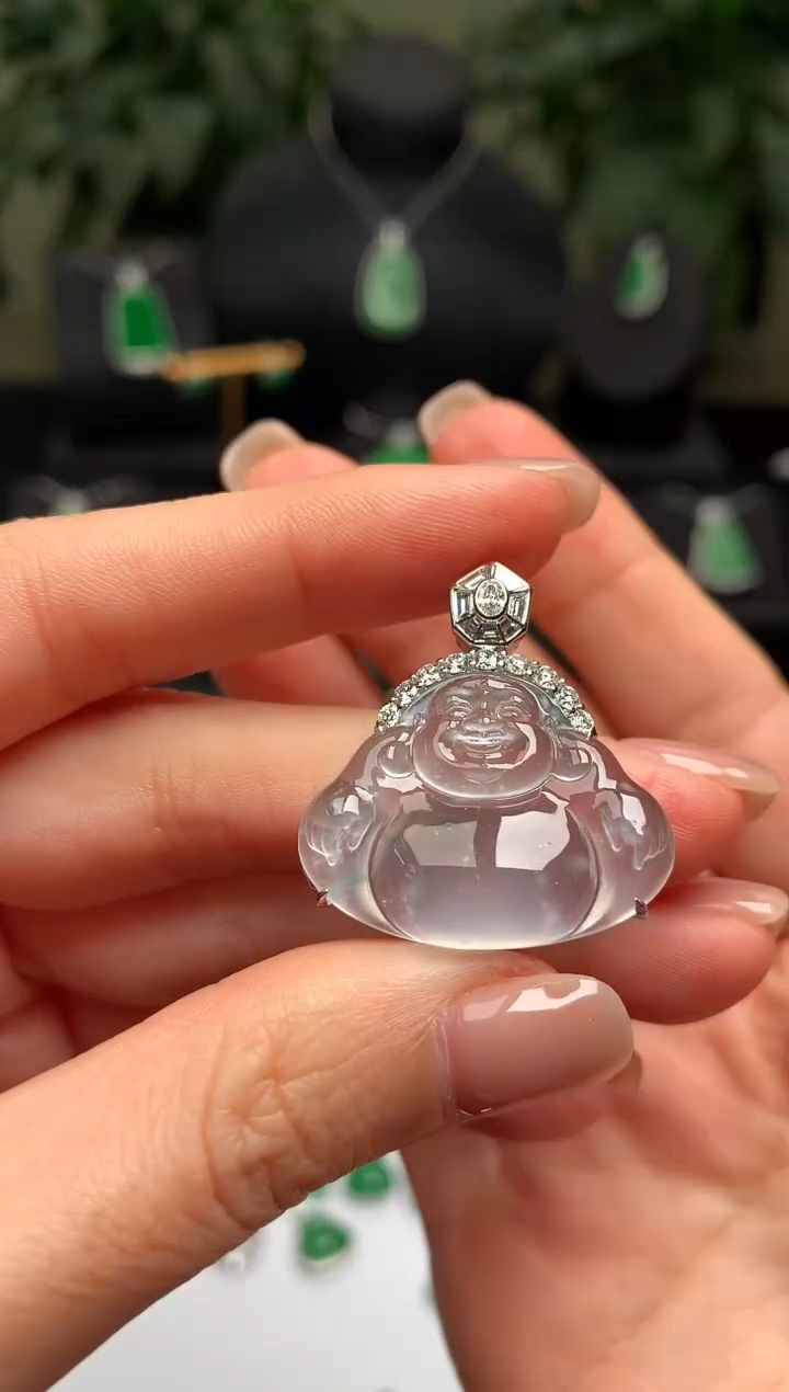 颈饰18K金镶嵌翡翠佛公