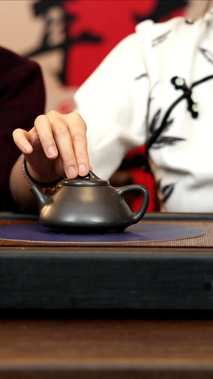 【闪购商品】紫砂茶壶LHQ 石黄 子冶石瓢 200cc