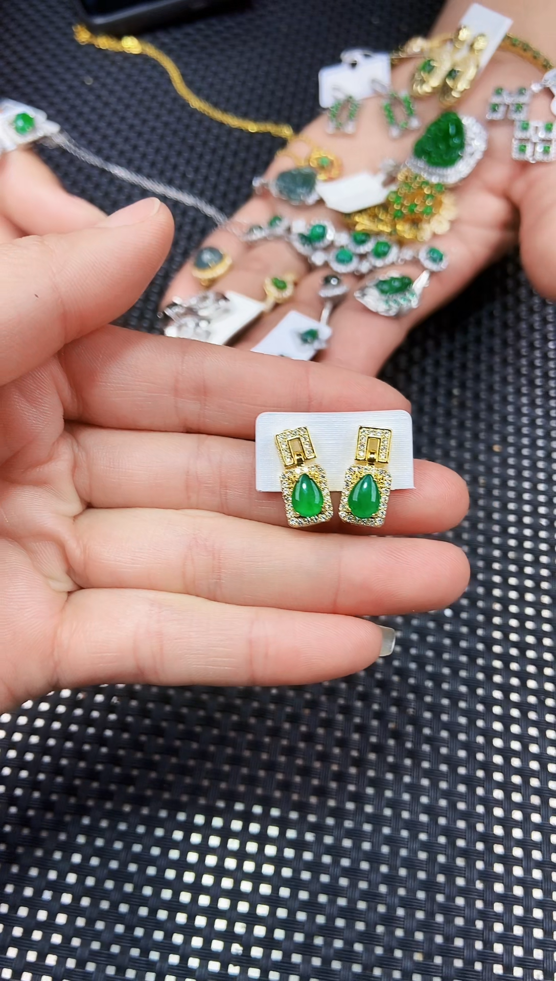 【闪购商品】翡翠耳饰未镶嵌11111111