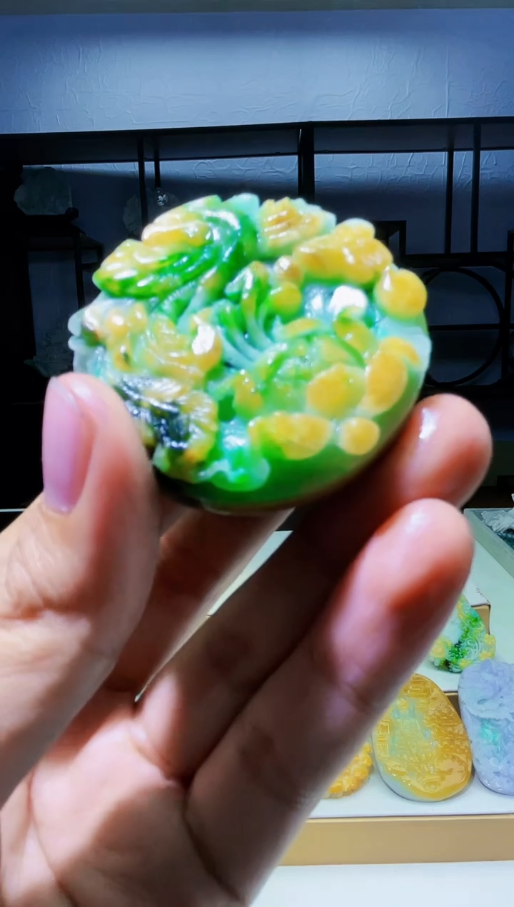 【闪购商品】定制翡翠未镶嵌毛货03040039