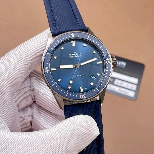 未使用 Blancpain 礼尚往来5000卡25年宝珀男表NO.6282