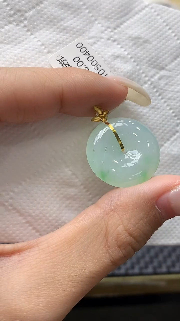 颈饰18K金镶嵌翡翠11111111111