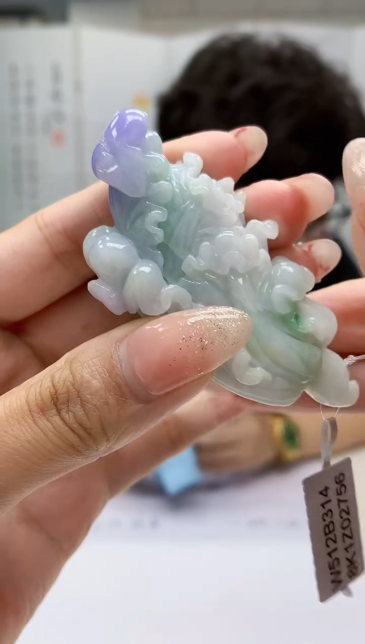 【闪购商品】定制翡翠未镶嵌4688MM-毛货挂件116