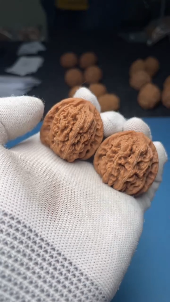 文玩核桃把件a107四座楼36尺