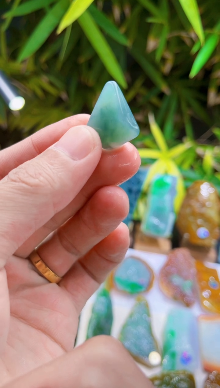 未镶嵌定制翡翠翡翠