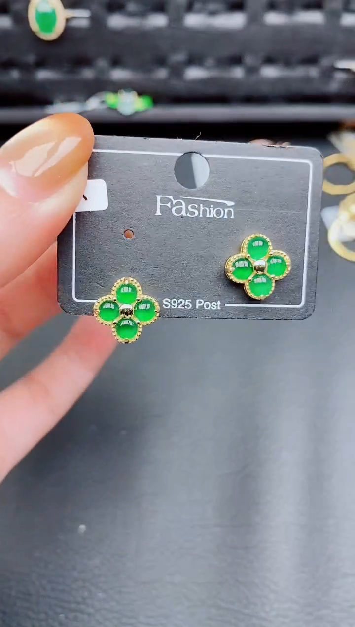 【闪购商品】翡翠耳饰银S925镶嵌天然a货翡翠368