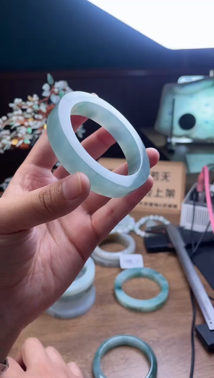 【闪购商品】定制翡翠手镯未镶嵌定制