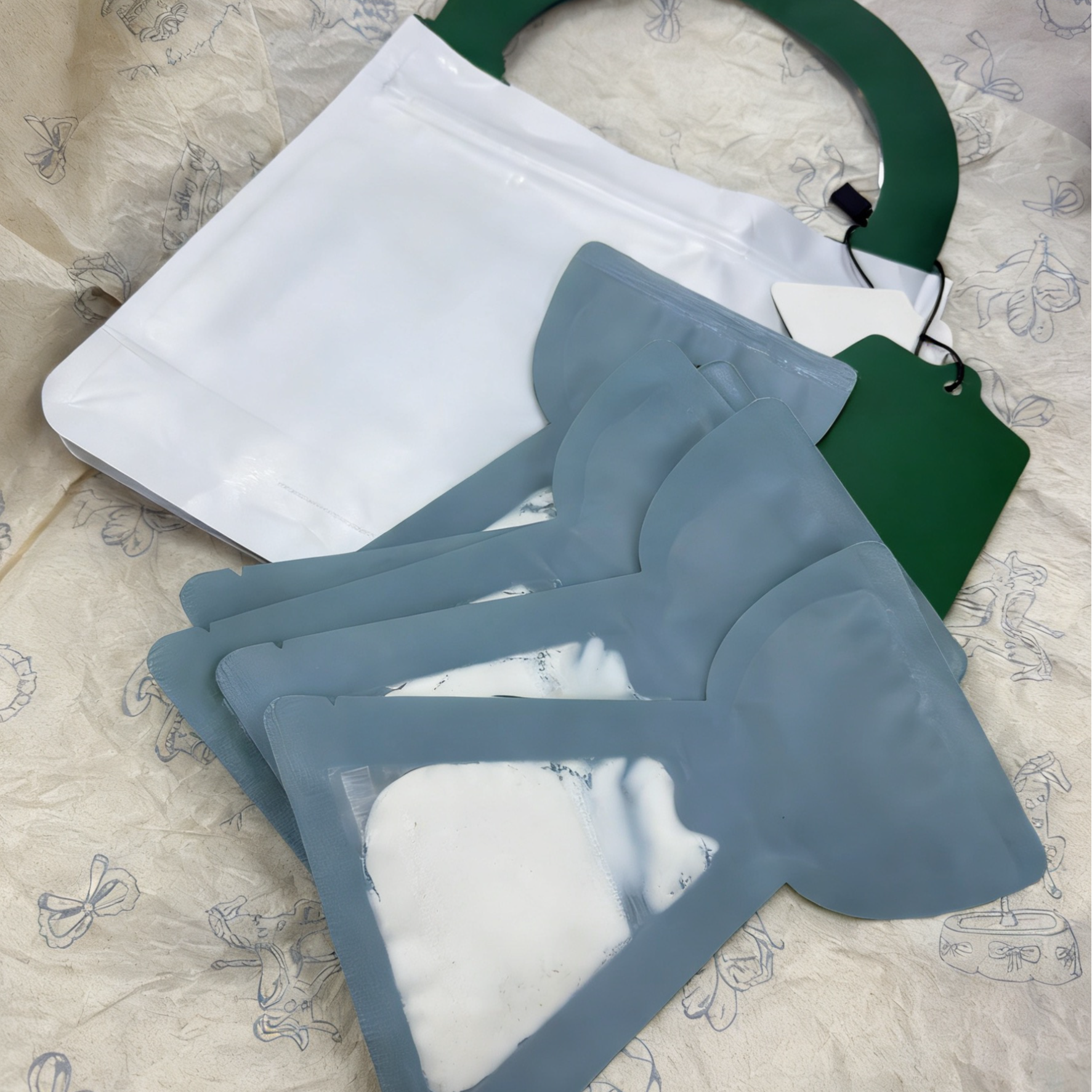 八重生物蛋白酶光感嫩肤面膜