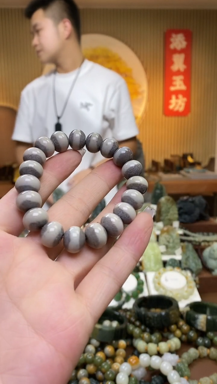 【闪购商品】和田玉手串未镶嵌多样性随机发一