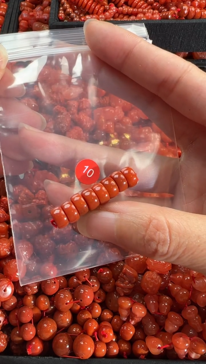 【闪购商品】南红玛瑙颈饰未镶嵌1