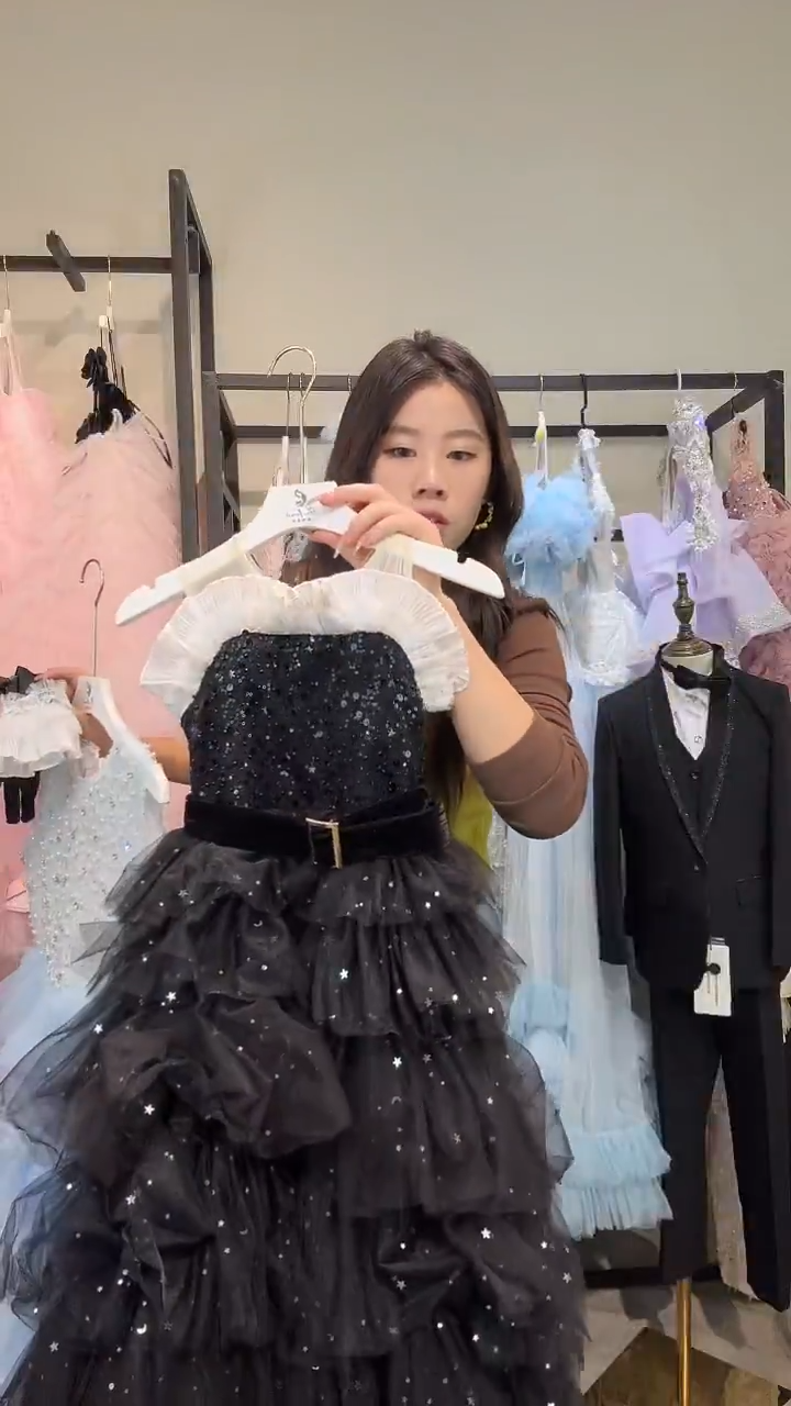 160码528黑色长裙