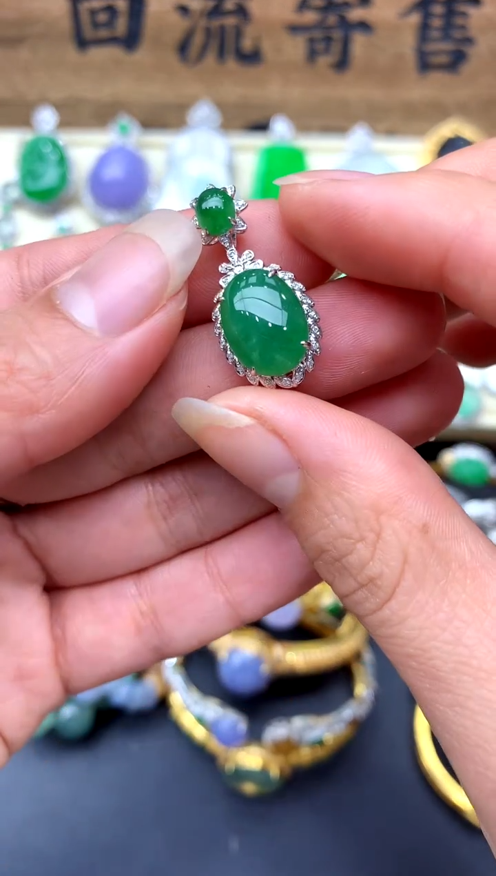 【闪购商品】翡翠颈饰18K金镶嵌246-中国好珍宝