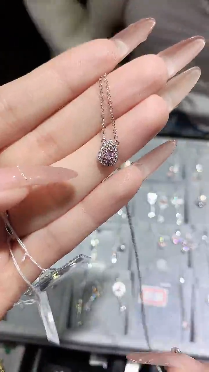 【闪购商品】钻石项链18K金镶嵌项链