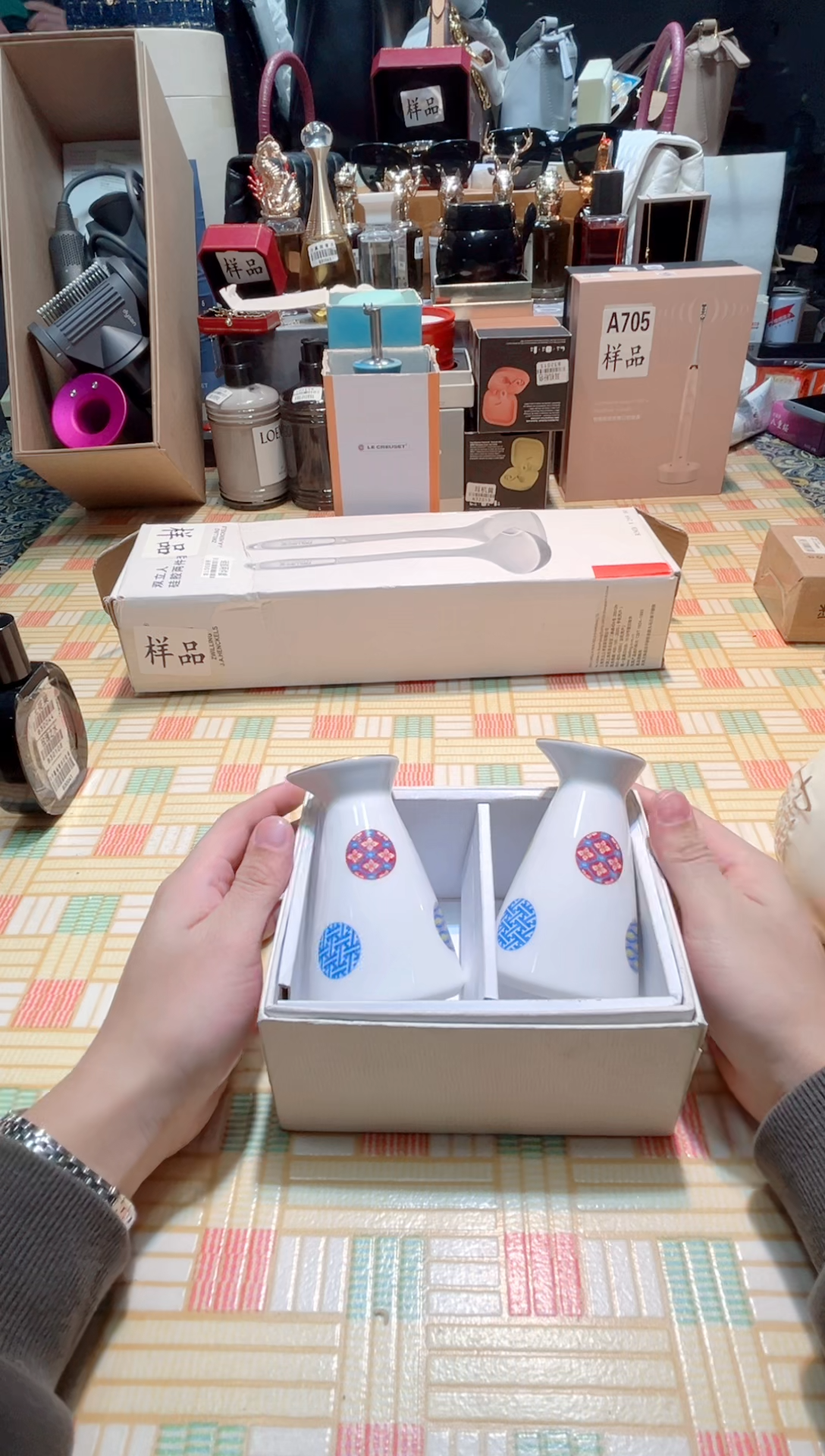 瓷片瓷器 库房到期 全部地板价@@1