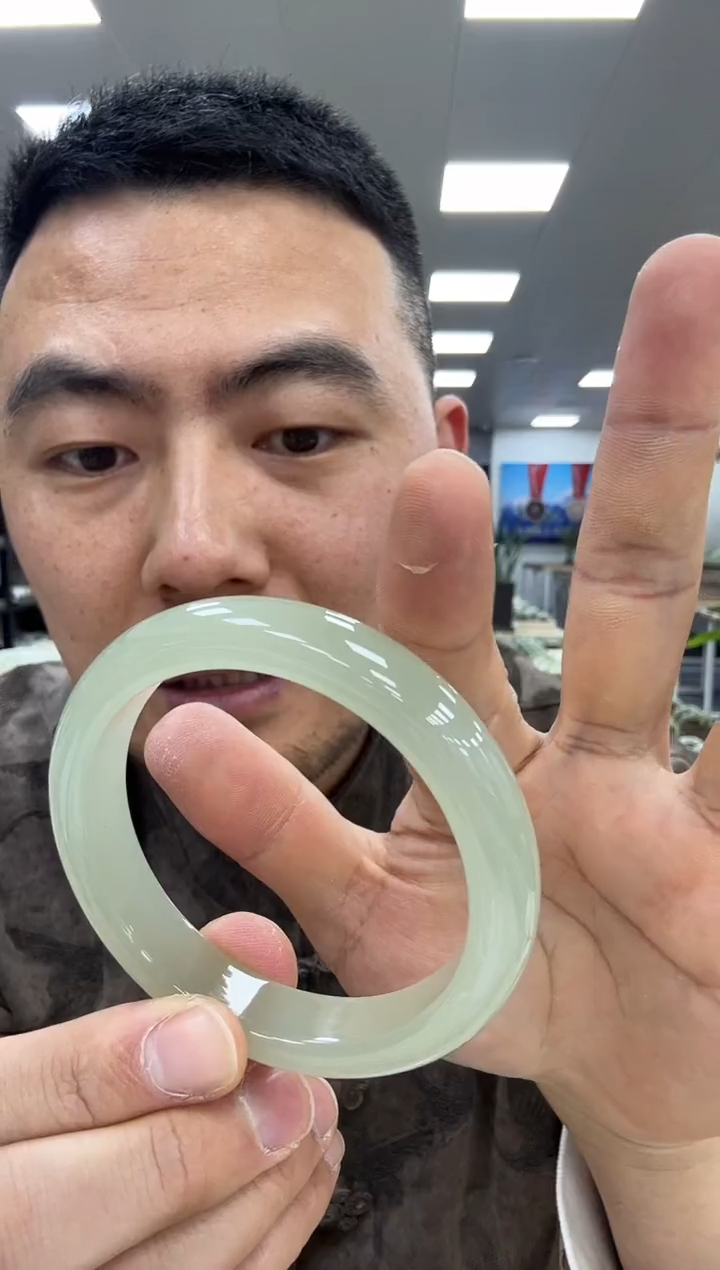 【闪购商品】和田玉手镯未镶嵌60  001