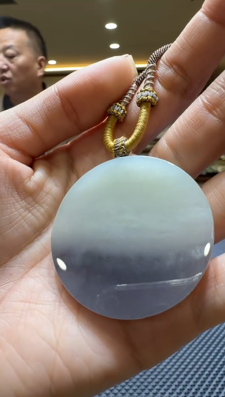 颈饰未镶嵌和田玉挂件