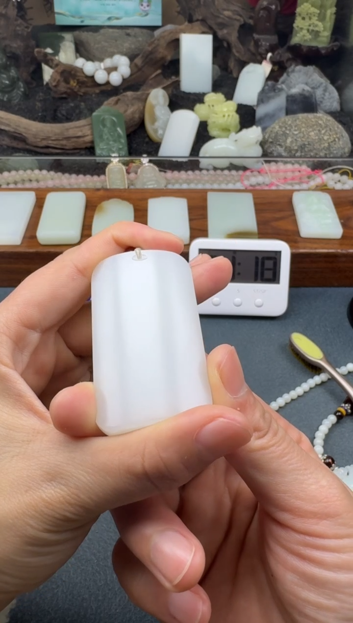 【闪购商品】和田玉未镶嵌颈饰多多