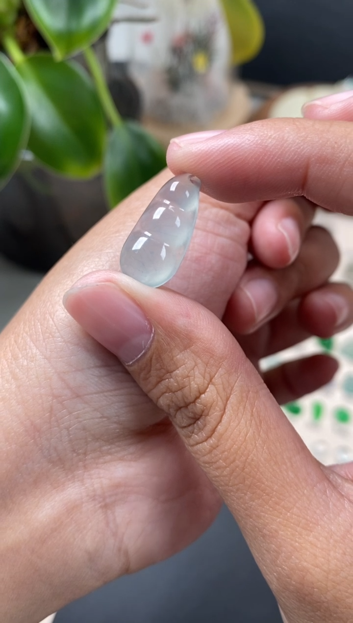 【闪购商品】翡翠颈饰未镶嵌翡翠冰种福豆