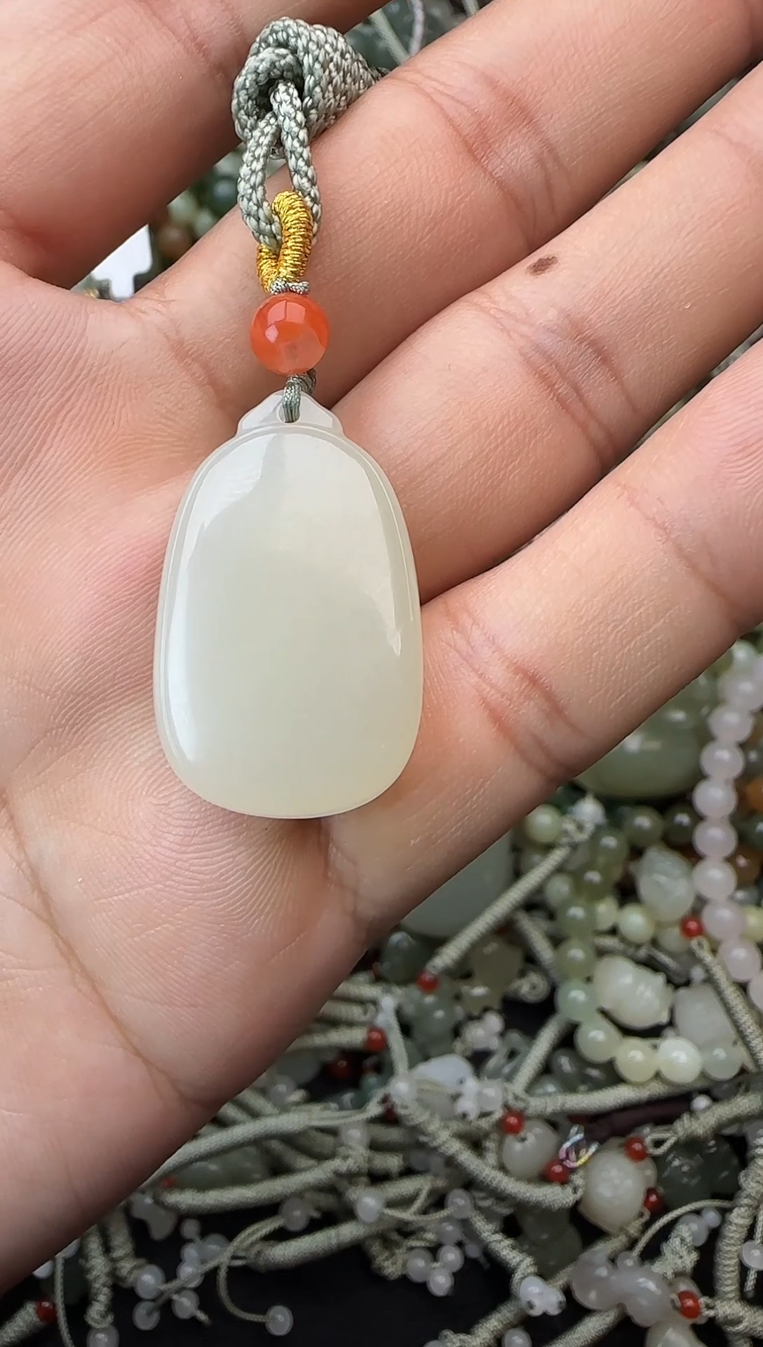 颈饰未镶嵌和田玉拍一发一