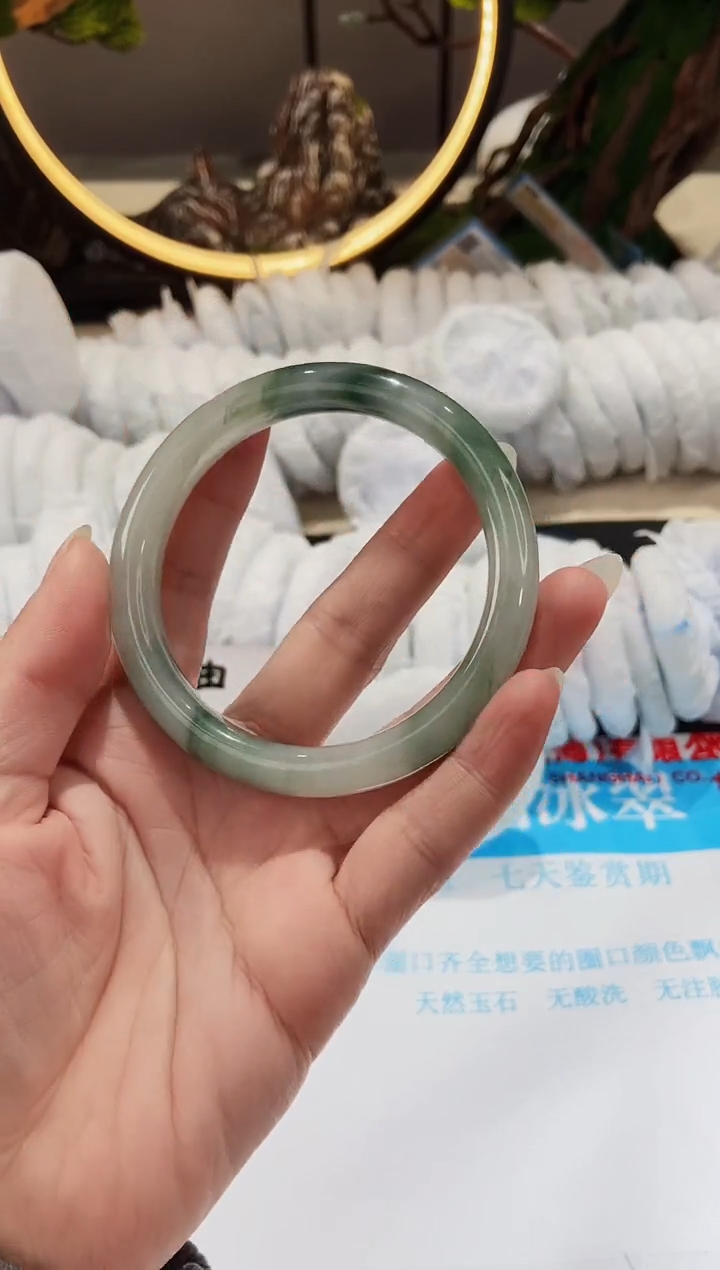 【闪购商品】石英质玉手镯未镶嵌103-62