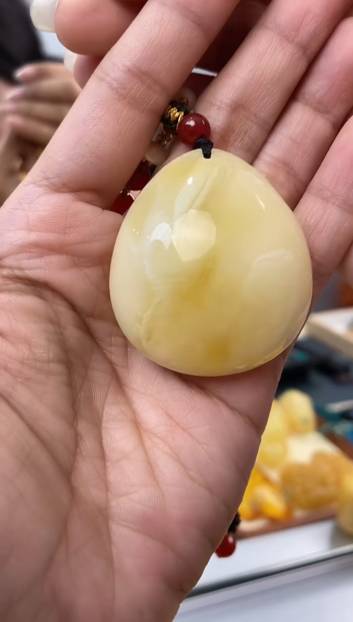 【闪购商品】琥珀裸石未镶嵌天然琥珀蜜蜡水滴