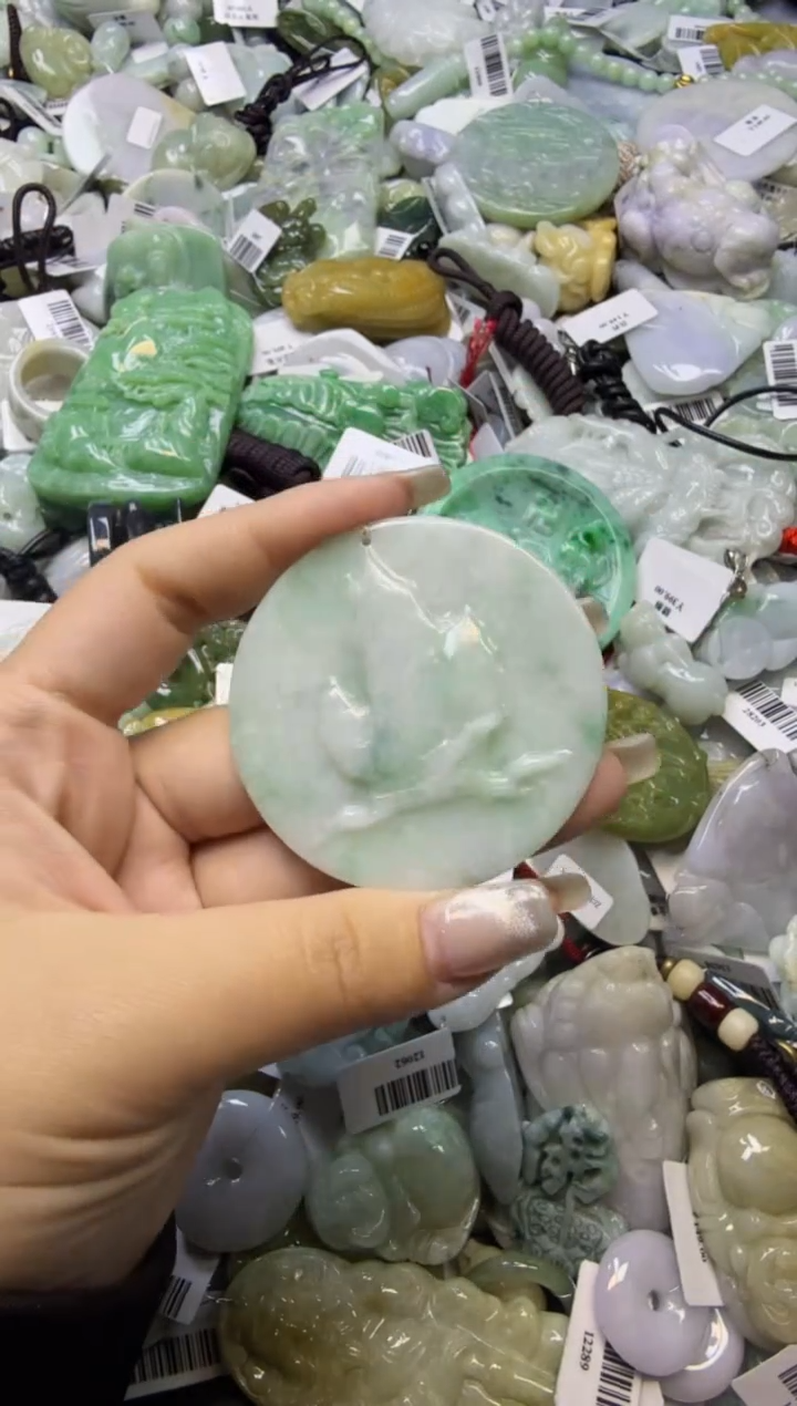 【闪购商品】翡翠颈饰未镶嵌00000225