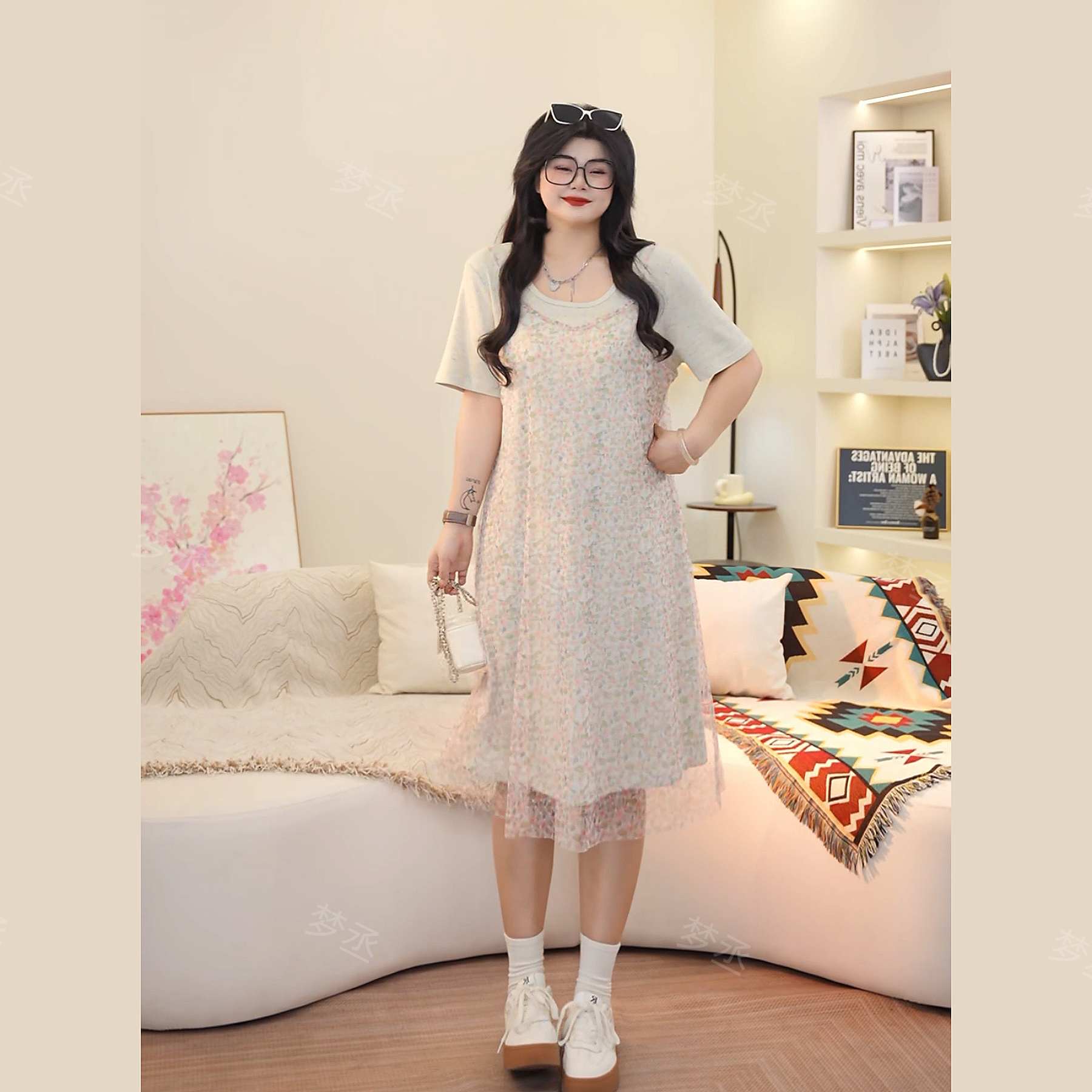 梦丞【天真渐渐】大码女装圆领假两件设计感长裙宽松微胖显瘦连衣裙