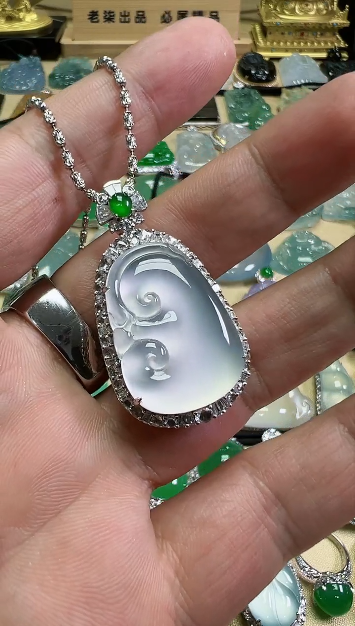 【闪购商品】翡翠颈饰18K金镶嵌天然缅甸翡翠