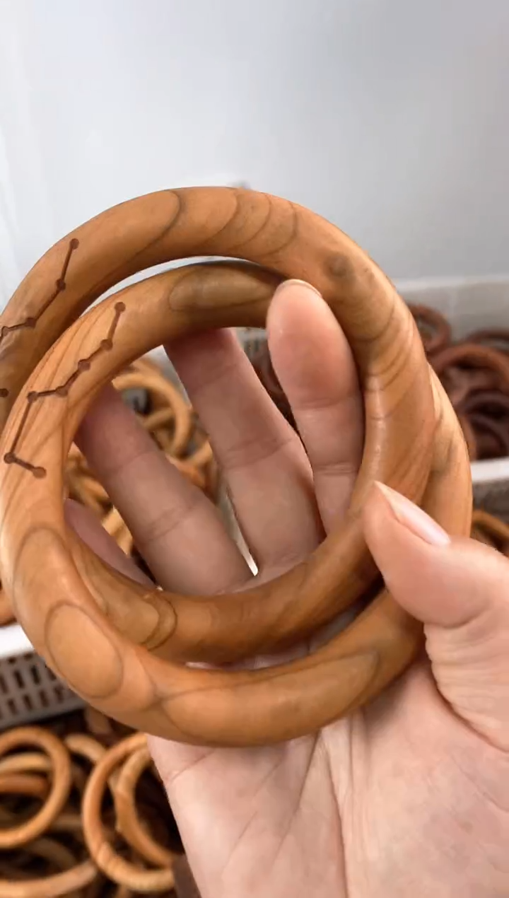 【闪购商品】木桃木微瑕75乾坤圈随机发货