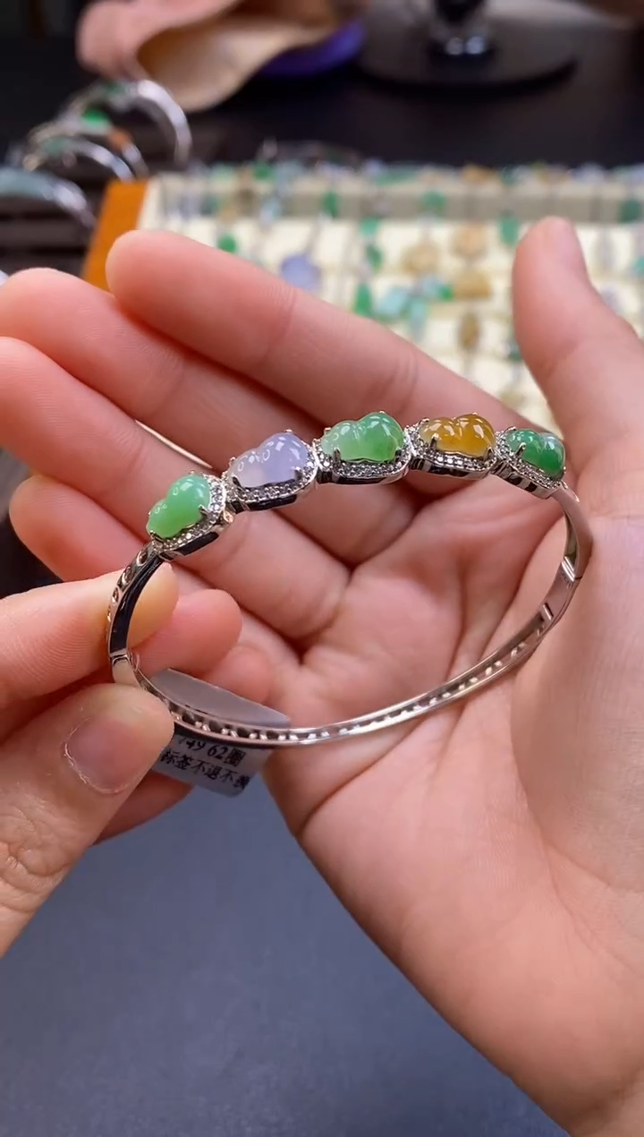 颈饰银S925镶嵌翡翠16770