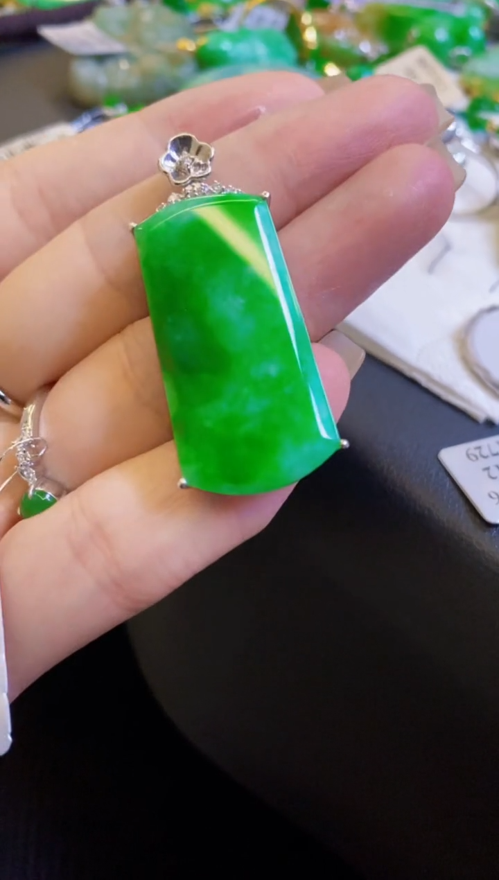 【闪购商品】定制翡翠18K金镶嵌无事牌