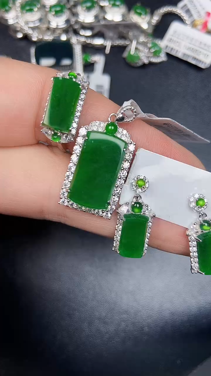 银S925镶嵌戒指翡翠1460