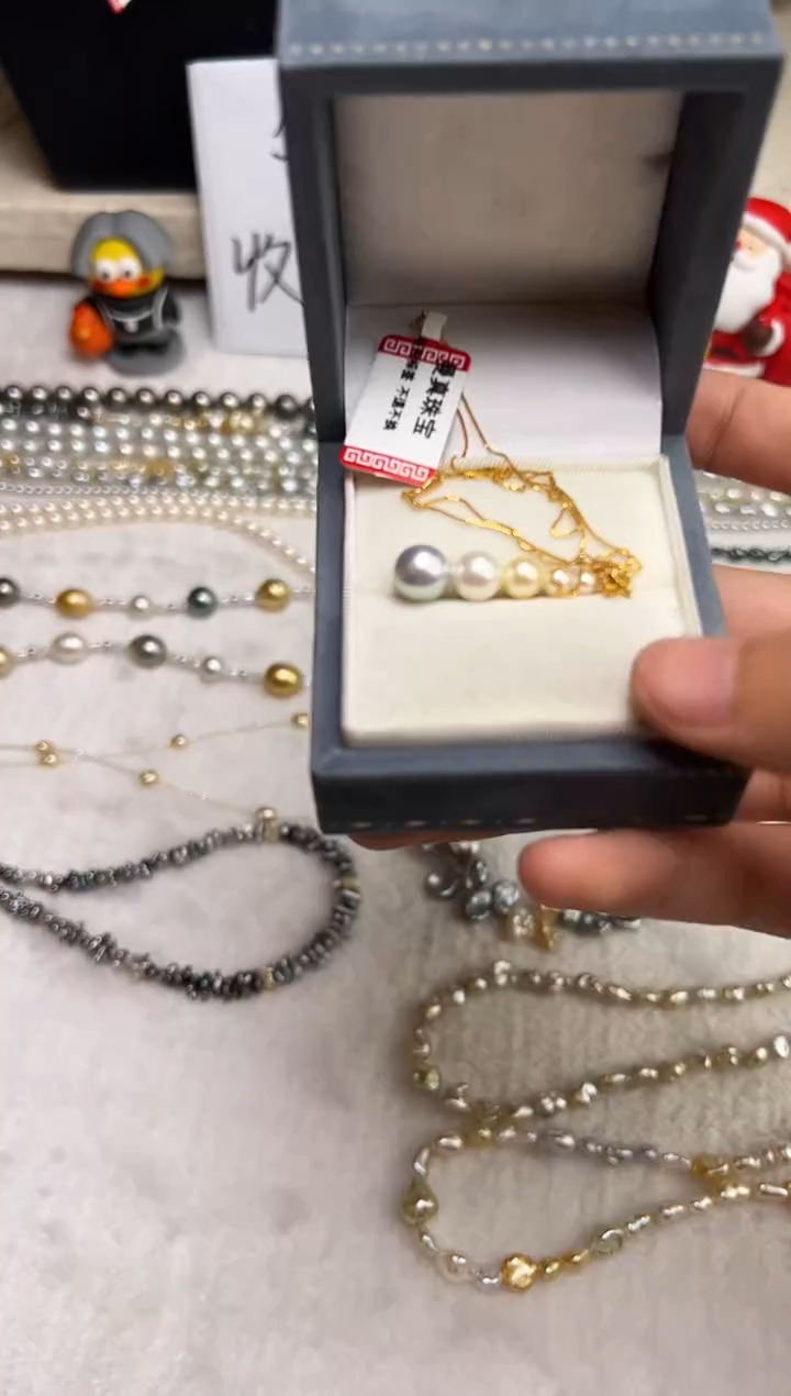 颈饰18K金镶嵌海水珍珠珍珠