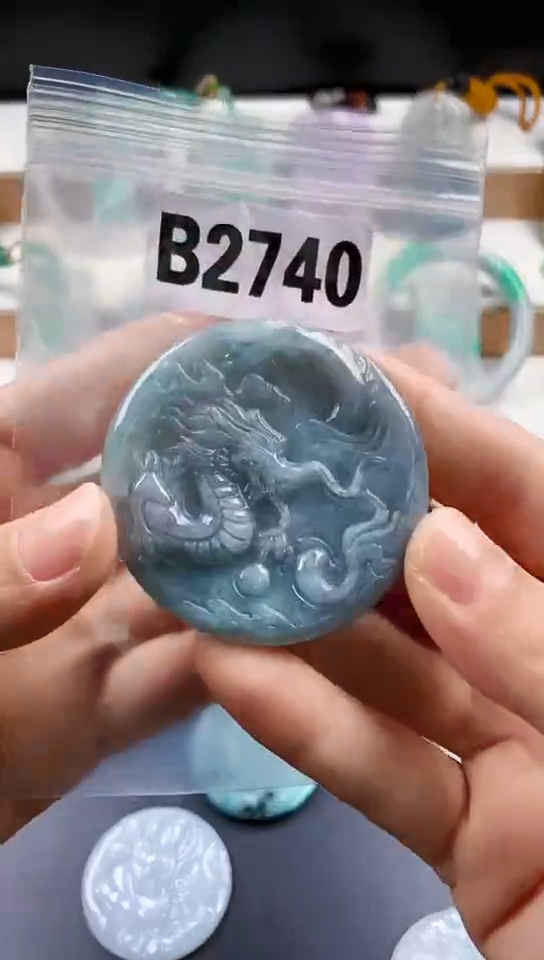 颈饰未镶嵌翡翠天然翡翠吊坠挂件