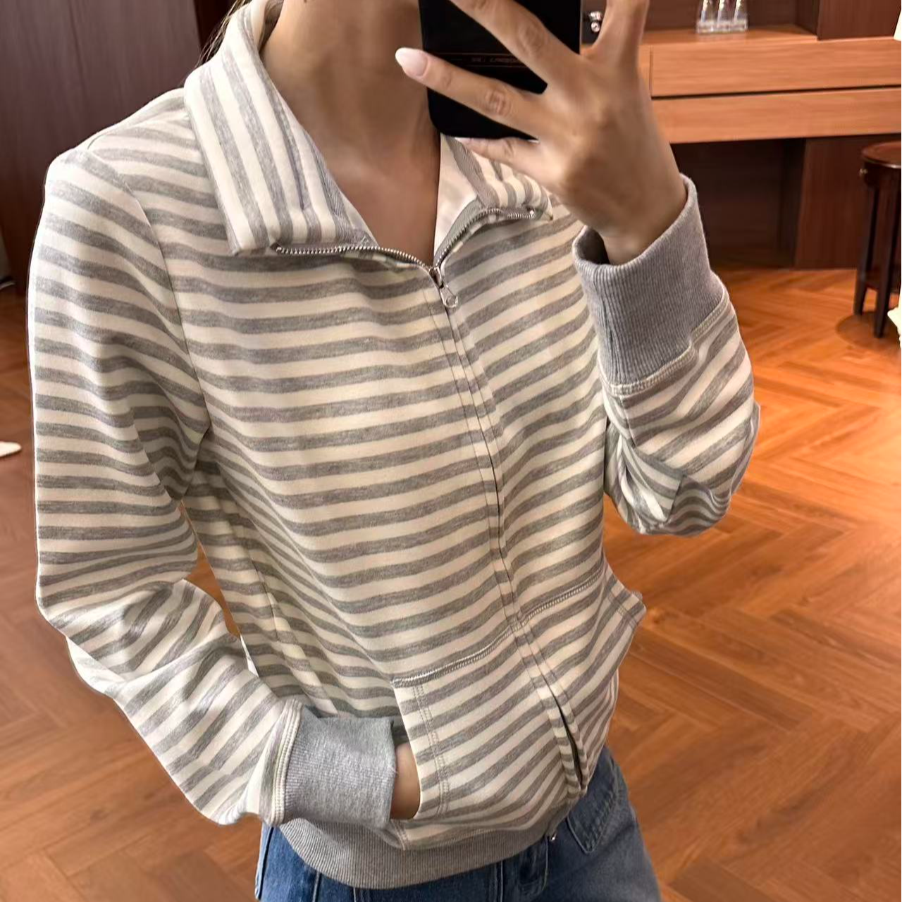 灰白条纹卫衣外套  GWQ5017