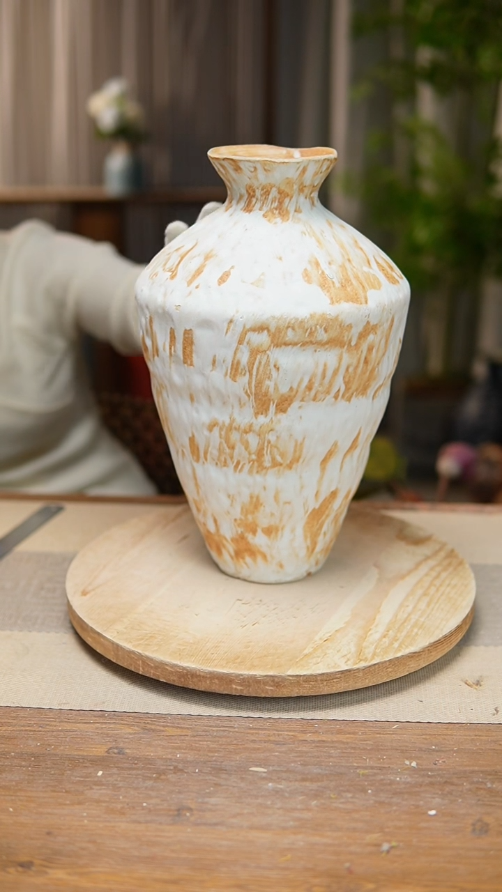 【闪购商品】陶瓷花器诧寂黄高脚