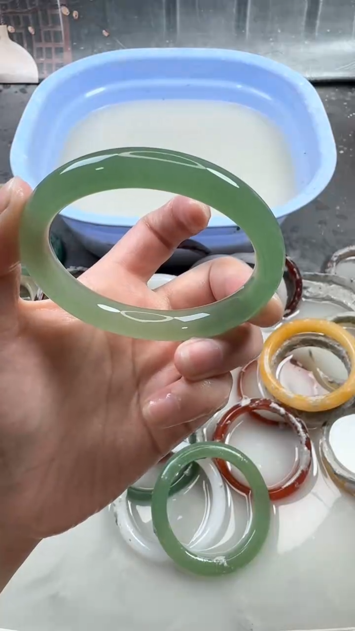 【闪购商品】石英质玉手镯未镶嵌119