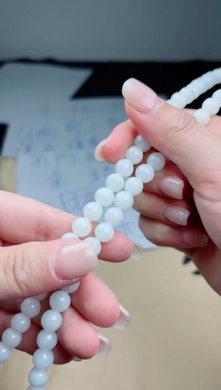 定制翡翠未镶嵌珠串