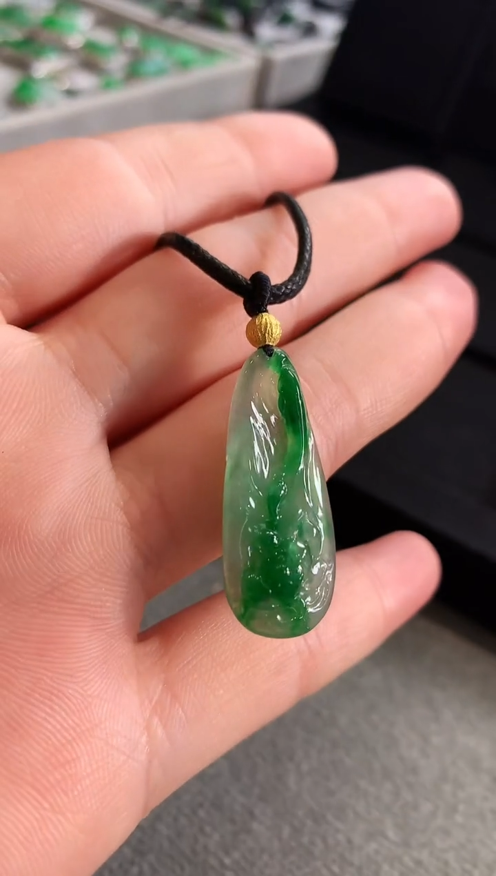 【闪购商品】翡翠颈饰未镶嵌吊坠