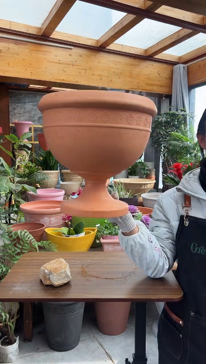 33*32/橙色呼吸感外贸尾单福利酒杯花盆/G33