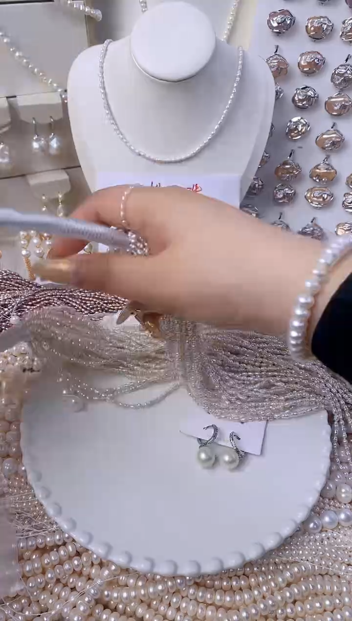 【闪购商品】淡水珍珠颈饰未镶嵌N07