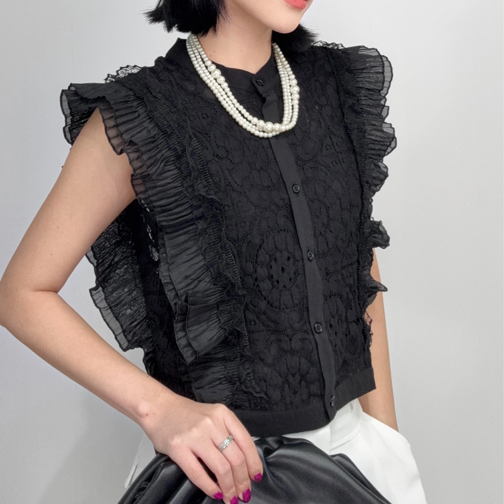 6926#5321#蕾丝镂空小飞袖无袖上衣新款爆款夏季衬衫女轻奢高级感